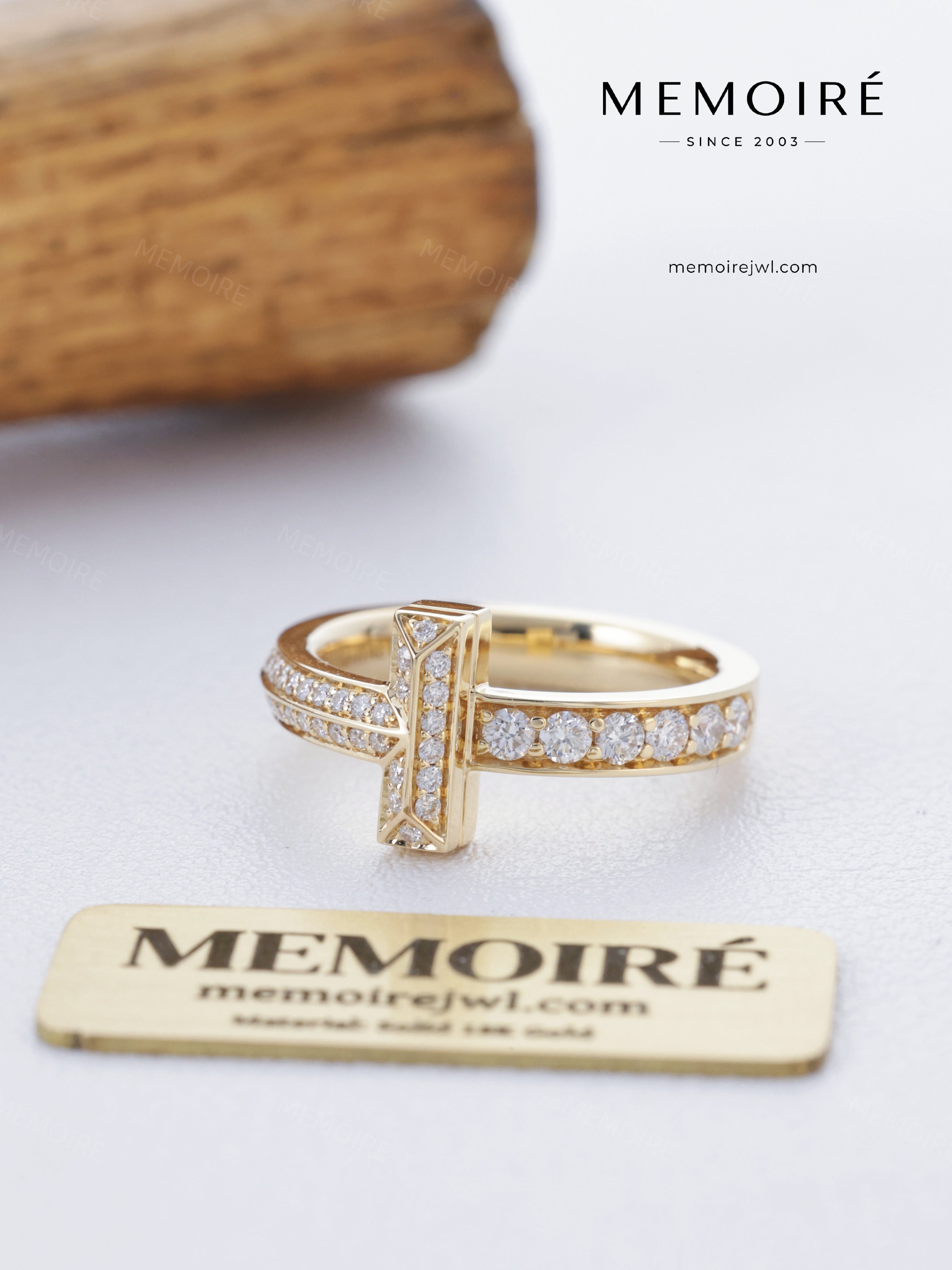 MEMOIRÉ 18K Yellow Gold Narrow T1 Ring